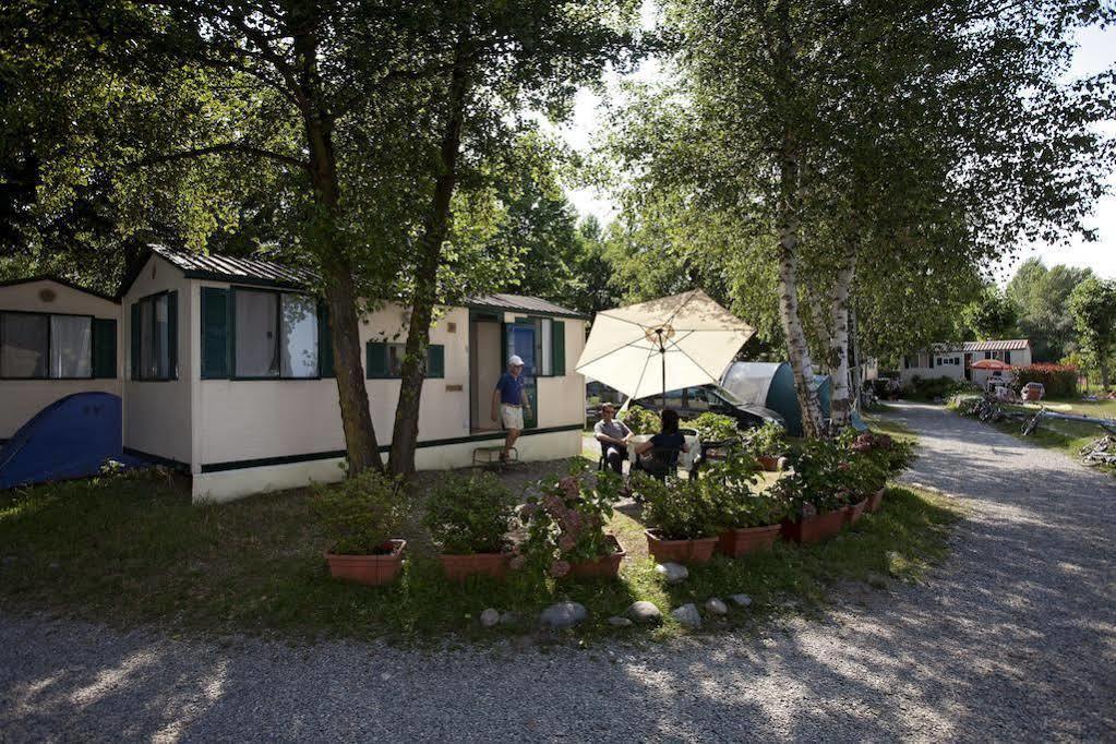 Campeggio Smeraldo Dormelletto Exterior photo